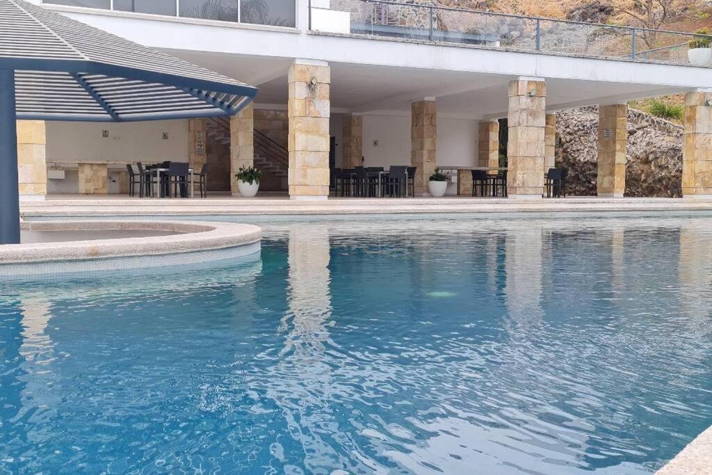 Residencia Corinto La Cima Frac Burgos Bugambilias Villa เตมิกซ์โก ภายนอก รูปภาพ
