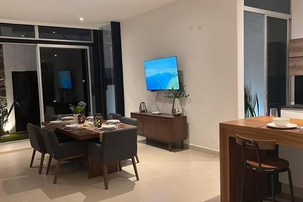 Residencia Corinto La Cima Frac Burgos Bugambilias Villa เตมิกซ์โก ภายนอก รูปภาพ