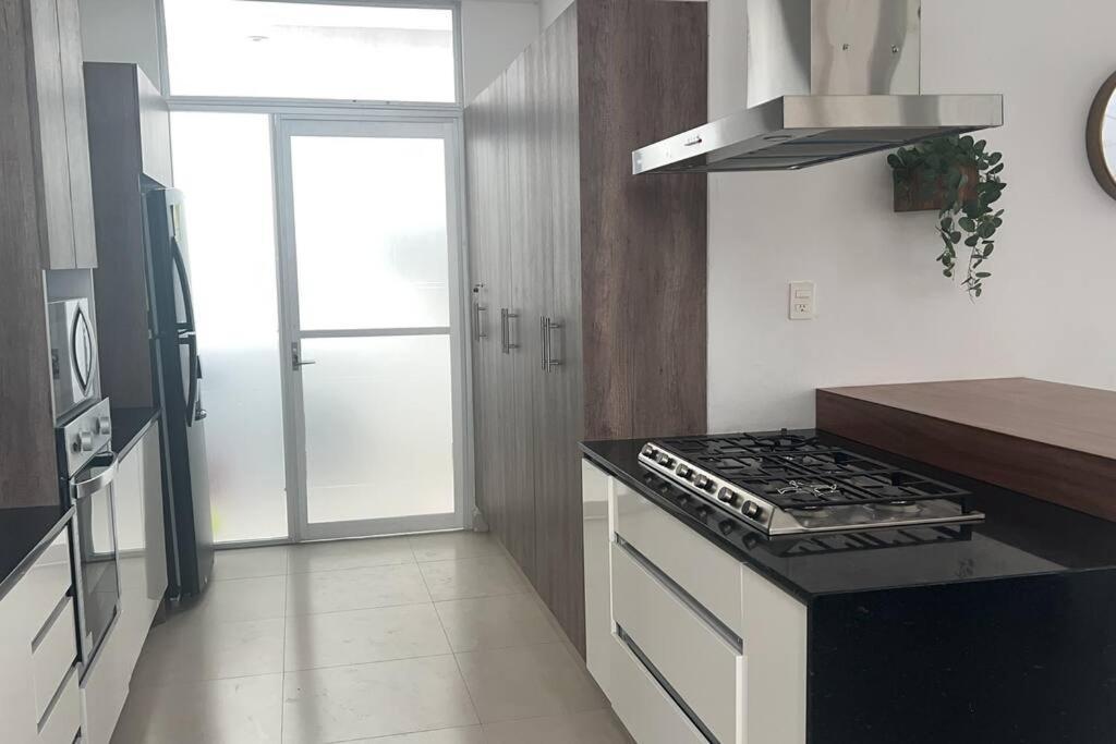 Residencia Corinto La Cima Frac Burgos Bugambilias Villa เตมิกซ์โก ภายนอก รูปภาพ